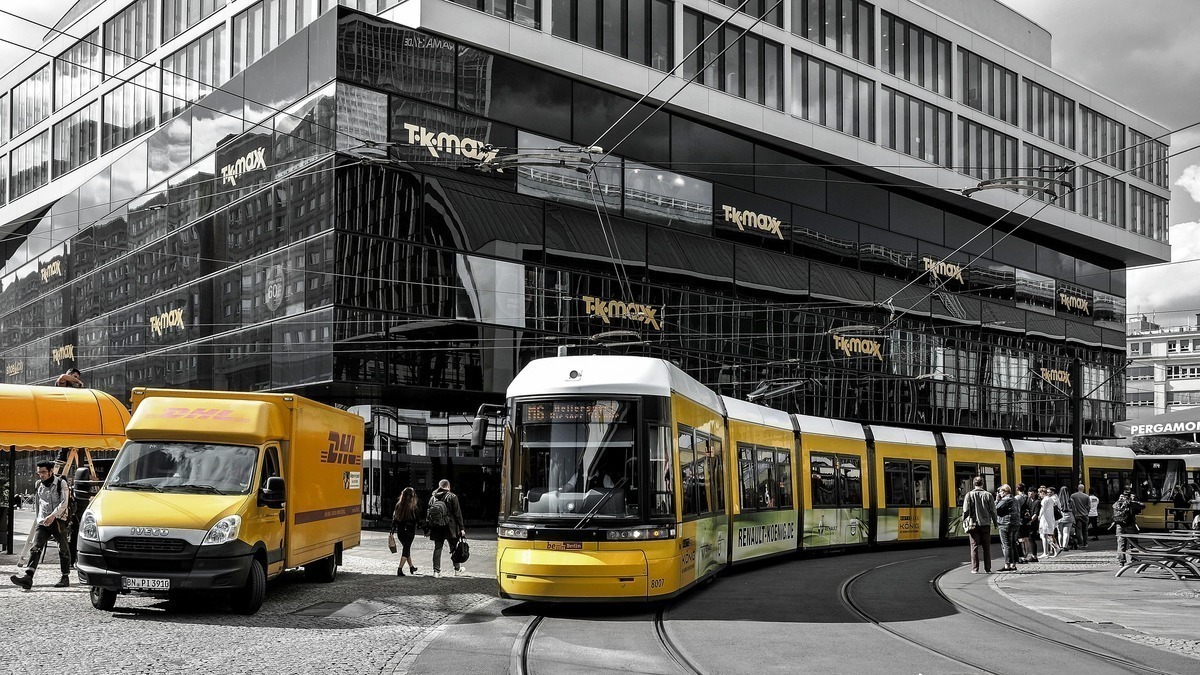 Mobilität & Verkehr in Aachen – Anbindung, Parken und ÖPNV im Überblick
